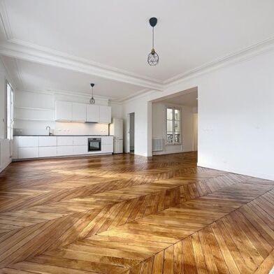 Appartement 5 pièces 5723 €