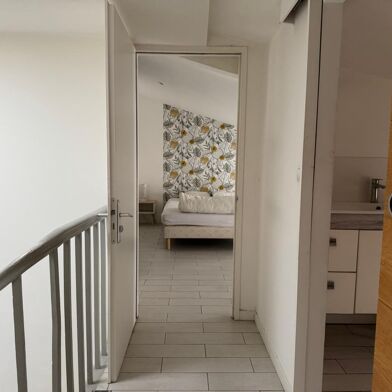 Appartement 3 pièces 840 €