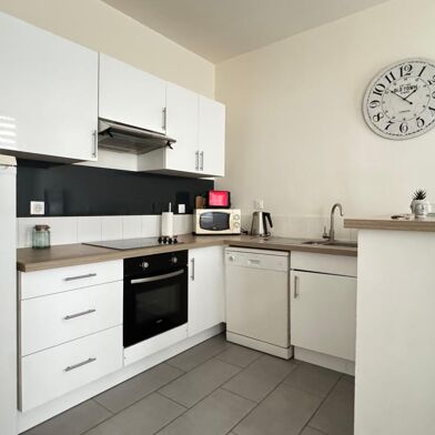 Appartement 3 pièces 840 €