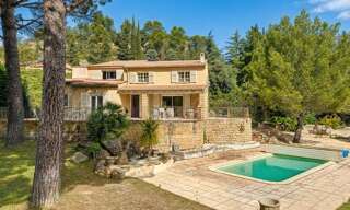 Maison 6 Pièces 210 m² à vendre à Pujaut (30131)