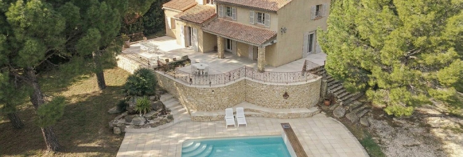 Maison 6 Pièces 210 m² à vendre à Pujaut (30131)