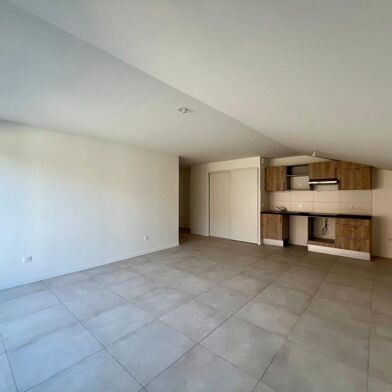 Appartement 4 pièces 1200 €