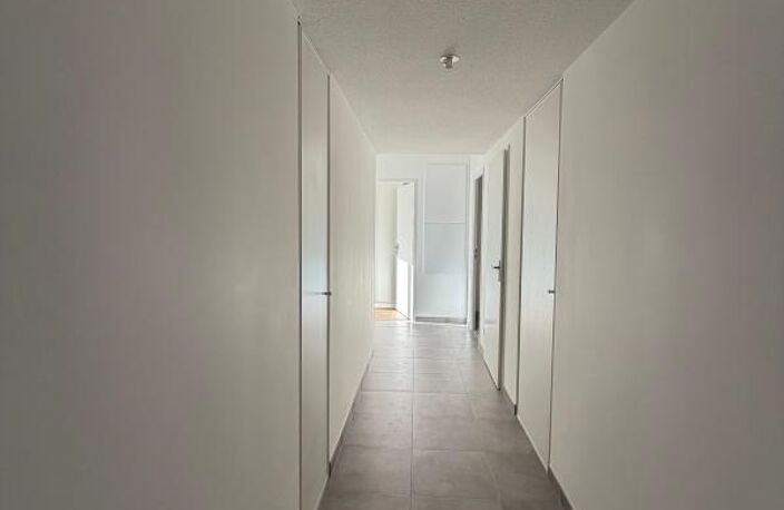 Appartement À Vendre — photo 3