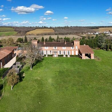 Maison 10 pièces 2395000 €