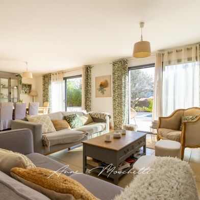 Maison 6 pièces 990000 €