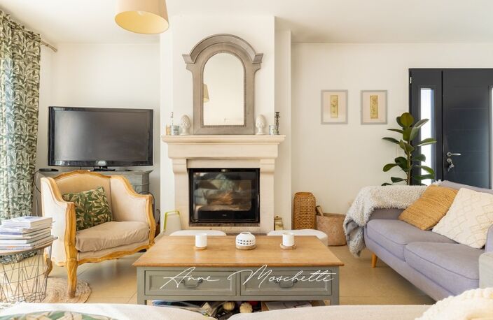 Bastide de 160 m² sur un terrain de 840 m² - 5 chambres à Ceyreste (13600) — photo 5