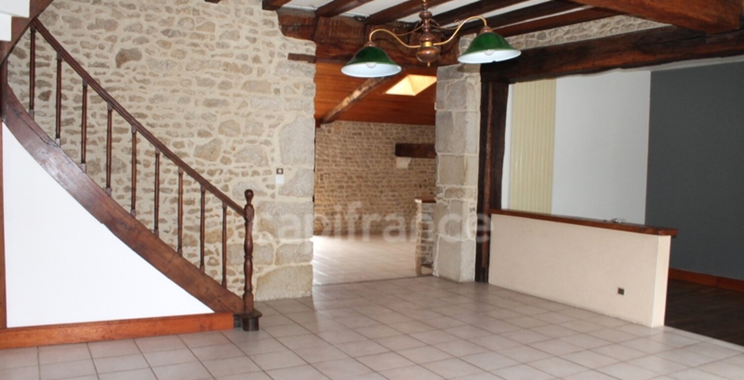 Dpt Deux Sèvres (79), à vendre AIRVAULT maison P7 de 154 m² - Terrain de 565,00 m² — photo 1