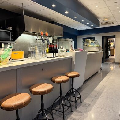 Commerce 4 pièces 123200 €