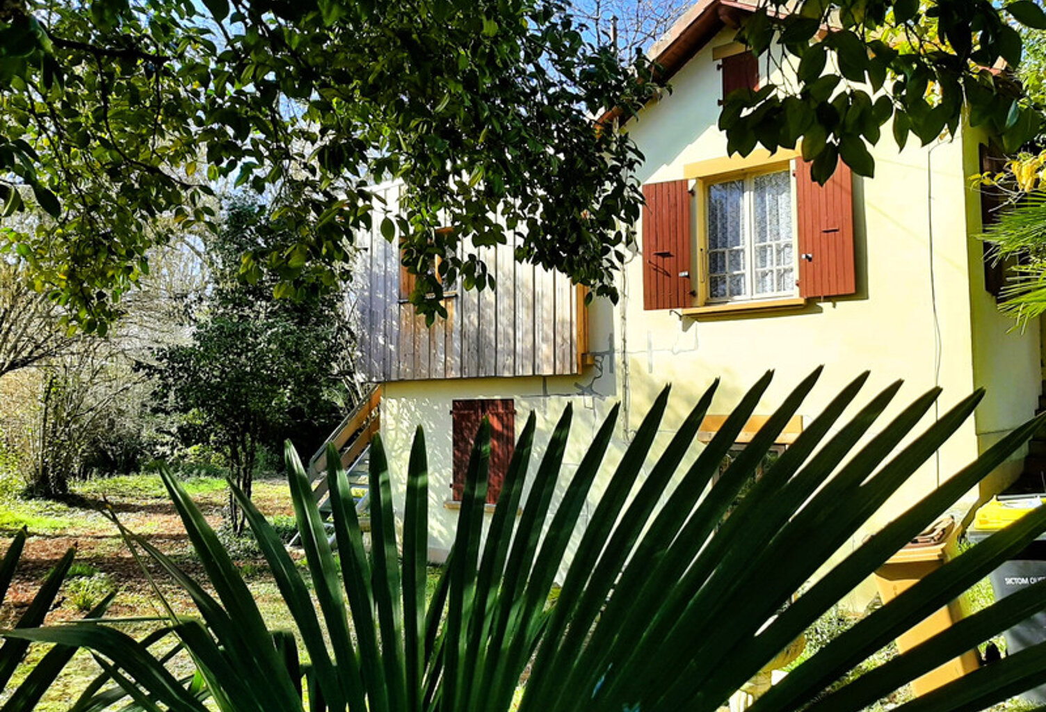   RISCLE – Centre-ville : Maison T4 avec garage   et superbe terrain arboré de 1 350 m²   — photo 1