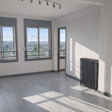 Appartement 3 pièces 860 €