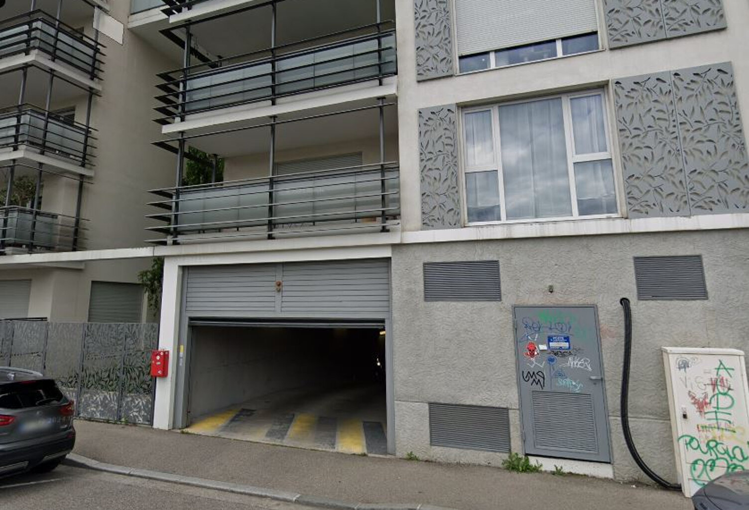 Une place de parking à louer — photo 1