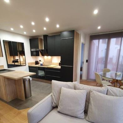 Appartement 1 pièces 740 €