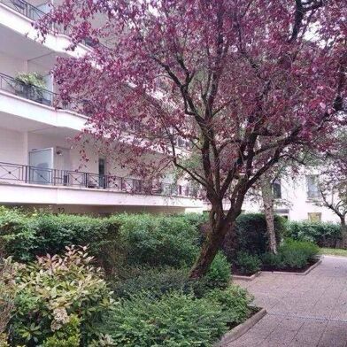 Appartement 1 pièces 720 €