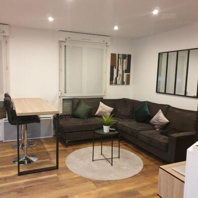 Appartement 2 pièces 1083 €