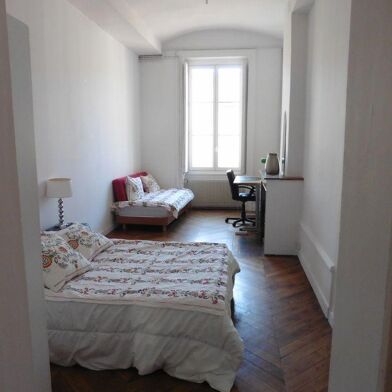 Appartement 5 pièces 620 €