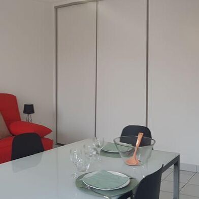 Appartement 1 pièces 732 €