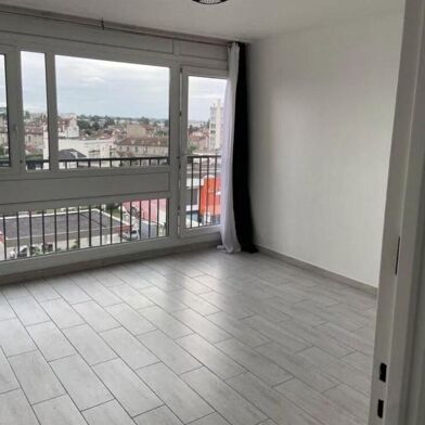 Appartement 1 pièces 855 €