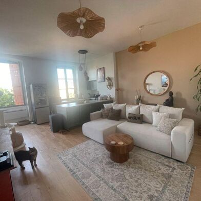 Appartement 2 pièces 990 €