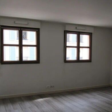 Appartement 3 pièces 1530 €