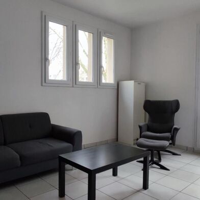 Appartement 4 pièces 1350 €