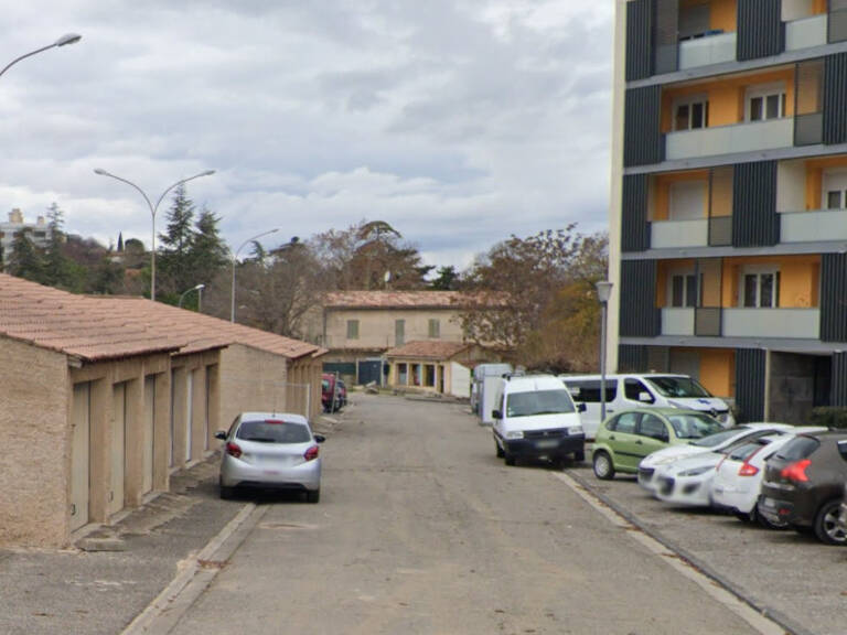 A LOUER GARAGE APT - 33€ +TVA — photo 1