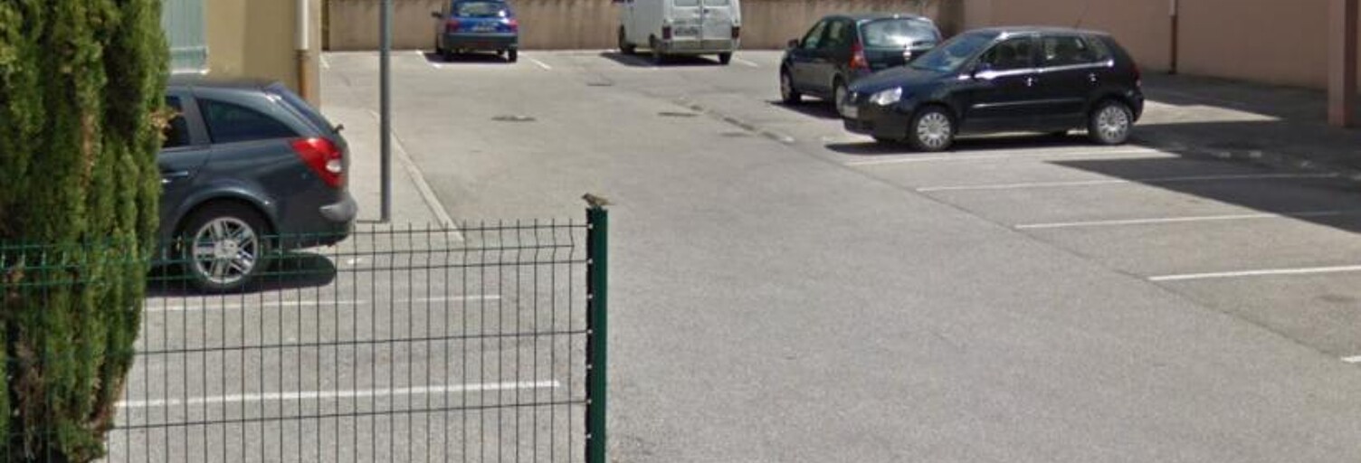 Garage  18 m² à louer à Monteux (84170)