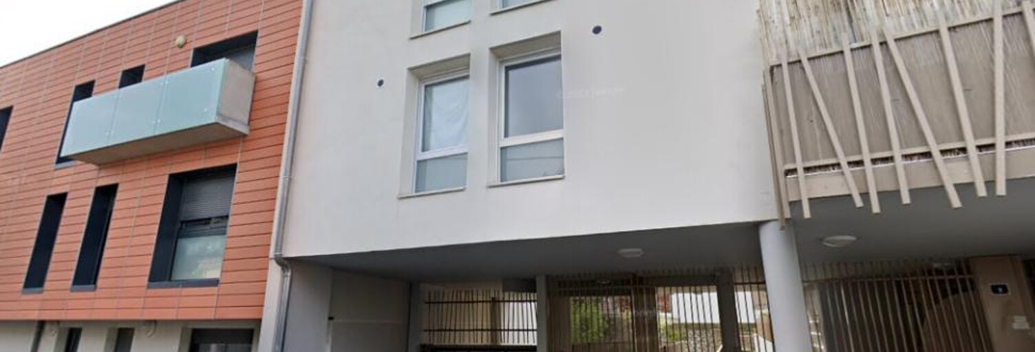 Garage  15 m² à louer à Nîmes (30000)