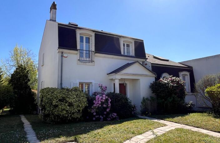 BAISSE DE PRIX ! maison dans le centre bourg de St denis en val — photo 2