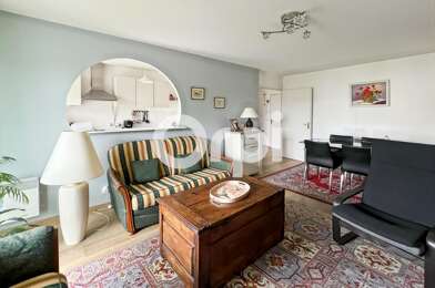 Appartement 4 pièces 220500 €