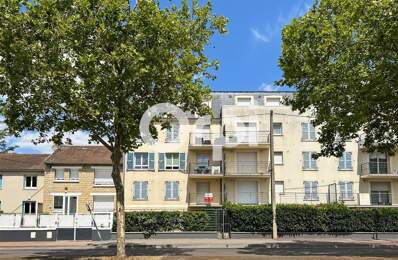 Appartement À Vendre — photo du bien