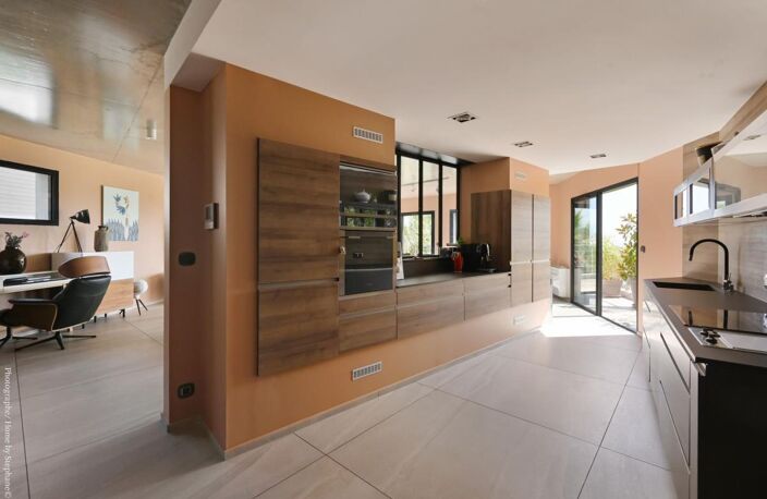 SOMPTUEUSE VILLA CALIFORNIENNE AVEC ROOFTOP ET VUE MER ! — photo 3