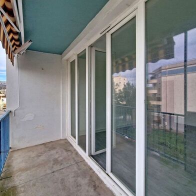 Appartement 4 pièces 165000 €