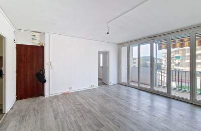 Appartement de type 4 pièces avec cave — photo du bien