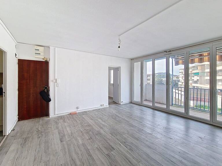 Appartement de type 4 pièces avec cave — photo 1