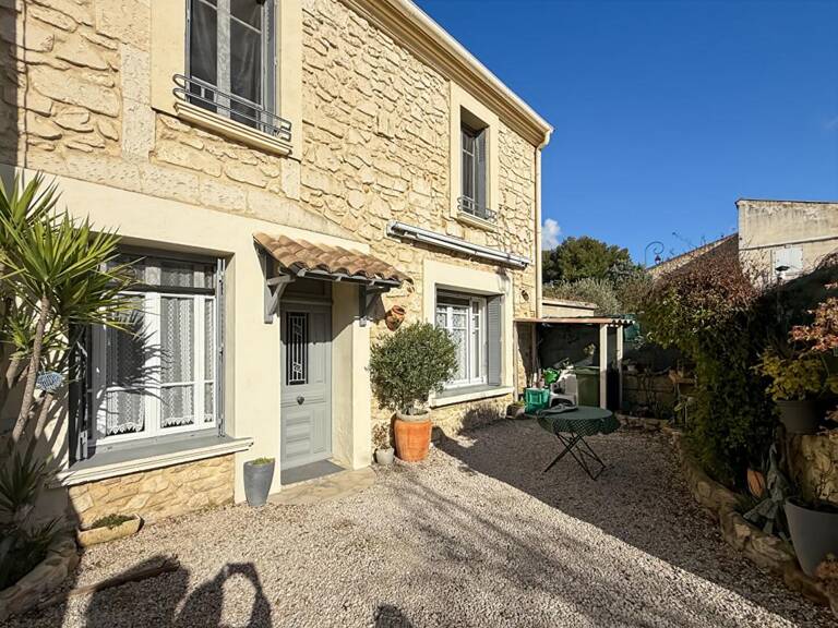 À VENDRE - MAISON DE VILLAGE  - EYRAGUES — photo 1