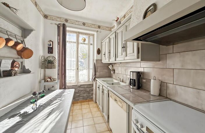 À VENDRE - MAISON DE VILLAGE  - EYRAGUES — photo 4