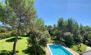 Maison 8 Pièces 230 m² à vendre à Saint-Didier (84210)