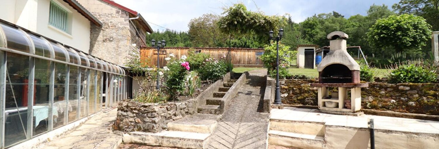 Maison 8 Pièces 170 m² à vendre à Marat (63480)