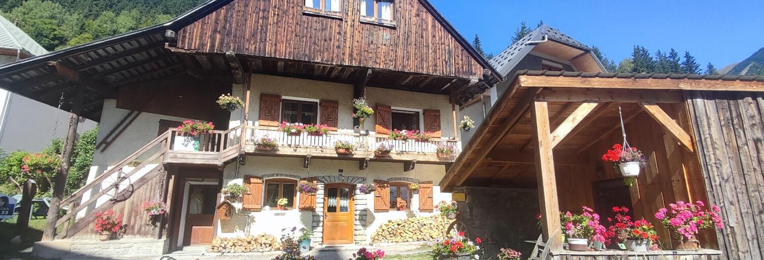 Maison 7 Pièces 287 m² à vendre à Saint-Jean-d'Arves (73530)