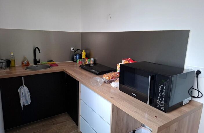 SPÉCIAL INVESTISSEUR ? APPARTEMENT T5  82 m²  4 CHAMBRES ? PARKING & CAVE — photo 2