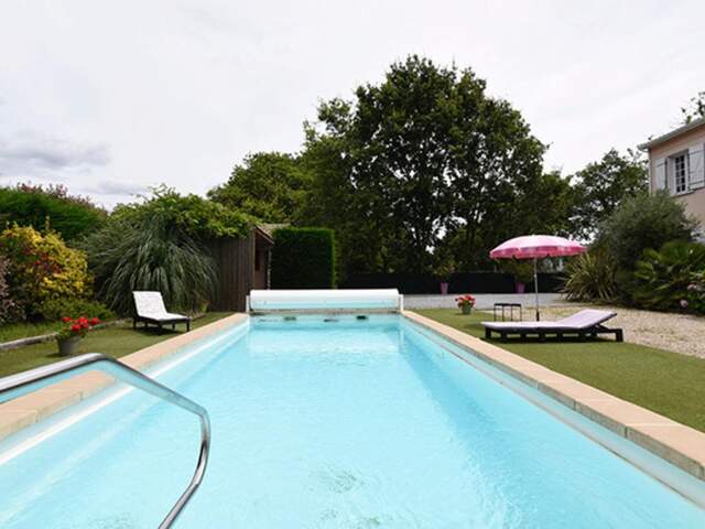 Villa de 220 m²  - Piscine & parc paysager de 1 300 m² - Calme absolu à proximité immédiate du centre-ville — photo du bien