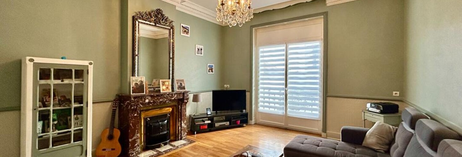 Immeuble  281 m² à vendre à Riorges (42153)