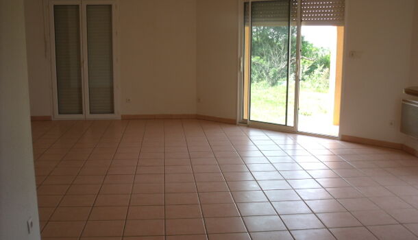 Villa / Maison 4 pièces  à louer Vinezac 07110