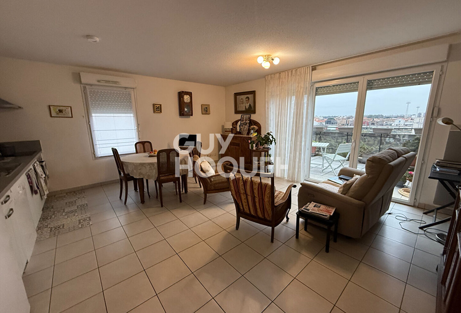 Appartement T3 vendu Loué, 67 m² avec terrasse + garage. EXCLUSIVITE pour INVESTISSEUR  A vendre à Perpignan (66000) Quartier ST ASSISCLE — photo 1