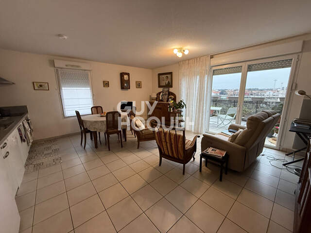 Appartement T3 vendu Loué, 67 m² avec terrasse + garage. EXCLUSIVITE pour INVESTISSEUR  A vendre à Perpignan (66000) Quartier ST ASSISCLE — photo du bien