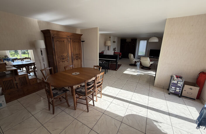 À vendre   Belle propriété familiale à BENET — photo 2