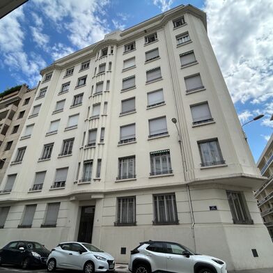 Appartement 4 pièces 405000 €