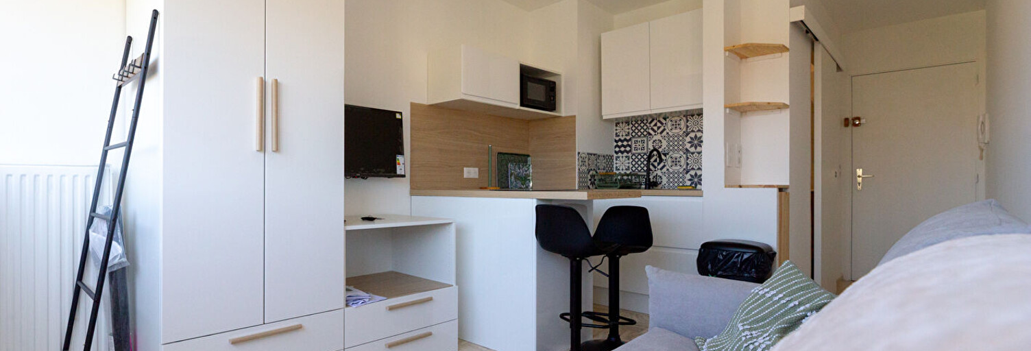 Appartement 1 Pièce 18 m² à louer à Mandelieu-la-Napoule (06210)