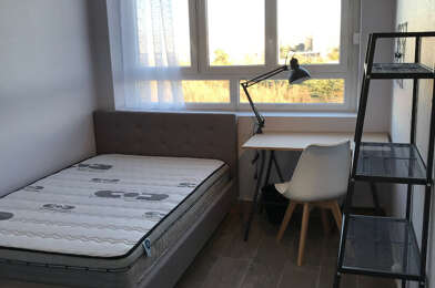 Appartement 6 pièces 490 €