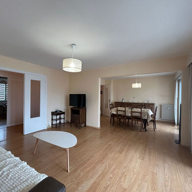 Appartement 5 pièces 181900 €